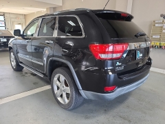 Used 2012  Jeep Grand Cherokee 4d SUV 4WD Laredo at J's Auto near Manchester, IA