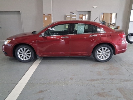 2013 Chrysler 200