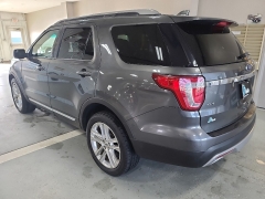 Used 2016  Ford Explorer 4d SUV 4WD XLT at J's Auto near Manchester&comma; IA