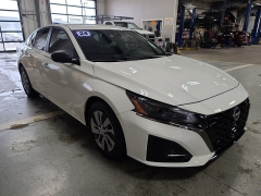 Used 2024  Nissan Altima 2&period;5 S Sedan at J's Auto near Manchester&comma; IA