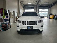 Used 2015 Jeep Grand Cherokee 4WD 4dr Altitude at J's Auto near Manchester, IA