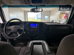 Used 2005  GMC Sierra 1500 Crew Cab 143&period;5" WB 4WD SLE at J's Auto near Manchester&comma; IA