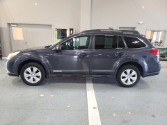  2011 Subaru Outback 4d SUV R Limited Moonroof/Nav at J's Auto near Manchester, IA