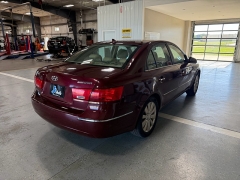 Used 2010  Hyundai Sonata 4dr Sdn I4 Auto Limited PZEV at J's Auto near Manchester&comma; IA