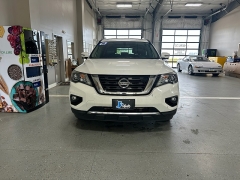 Used 2018 Nissan Pathfinder 4d SUV 4WD Platinum at J's Auto near Manchester, IA
