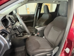 Used 2020  Jeep Cherokee Latitude FWD at J's Auto near Manchester&comma; IA