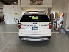 Used 2017  Ford Explorer 4d SUV 4WD Limited at J's Auto near Manchester&comma; IA