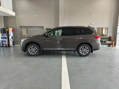 Used 2015 Nissan Pathfinder 4d SUV 4WD SL at J's Auto near Manchester, IA