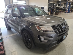 Used 2017 Ford Explorer 4d SUV 4WD XLT at J's Auto near Manchester, IA