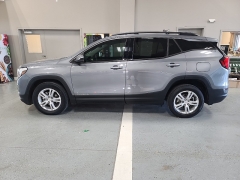 Used 2018  GMC Terrain FWD 4dr SLE at J's Auto near Manchester, IA