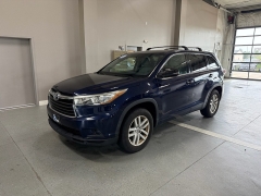 Used 2015  Toyota Highlander 4d SUV FWD LE at J's Auto near Manchester&comma; IA