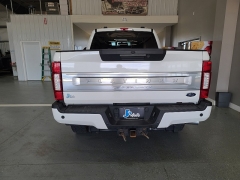 Used 2022 Ford Super Duty F-250 4WD Platinum Crew Cab SRW 6.75' Box at J's Auto near Manchester, IA