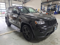 Used 2018  Jeep Grand Cherokee Upland 4x4 *Ltd Avail* at J's Auto near Manchester, IA