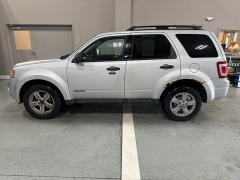  2008 Ford Escape 4d SUV 4WD XLT at J's Auto near Manchester&comma; IA