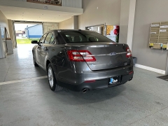 Used 2018 Ford Taurus 4d Sedan FWD SEL at J's Auto near Manchester, IA