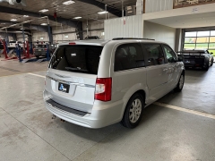 Used 2012  Chrysler Town & Country 4d Wagon Touring at J's Auto near Manchester&comma; IA