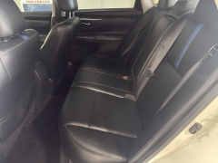 Used 2018  Nissan Altima 2&period;5 SR Sedan at J's Auto near Manchester&comma; IA
