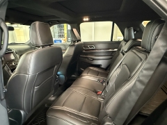 Used 2018  Ford Explorer 4d SUV 4WD Platinum at J's Auto near Manchester&comma; IA