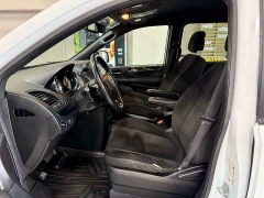 Used 2018  Dodge Grand Caravan SE Plus Wagon at J's Auto near Manchester&comma; IA