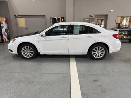 2013 Chrysler 200 Touring