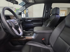 Used 2023  GMC Sierra 1500 4WD Crew Cab 147" Elevation w&sol;3SB at J's Auto near Manchester&comma; IA