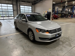 Used 2015  Volkswagen Passat 4dr Sdn 1&period;8T PZEV at J's Auto near Manchester&comma; IA
