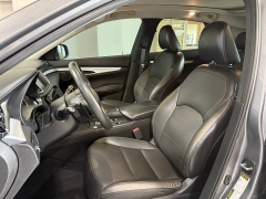 Used 2019  INFINITI QX50 ESSENTIAL FWD at J's Auto near Manchester&comma; IA