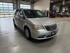 Used 2012  Chrysler Town & Country 4d Wagon Touring at J's Auto near Manchester&comma; IA