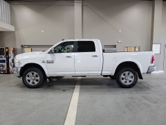 Used 2017  Ram 2500 Laramie 4x4 Crew Cab 6'4" Box at J's Auto near Manchester&comma; IA