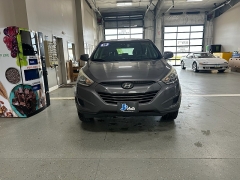 Used 2015 Hyundai Tucson 4d SUV FWD GLS at J's Auto near Manchester, IA