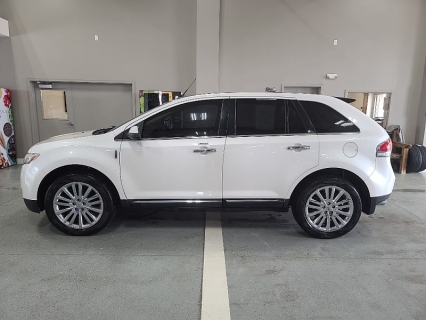 2011 Lincoln MKX Base