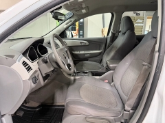 Used 2009  Chevrolet Traverse 4d SUV FWD LS at J's Auto near Manchester&comma; IA