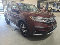 Used 2019  Honda Pilot 4d SUV FWD Touring 8-Passenger at J's Auto near Manchester&comma; IA