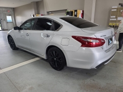 Used 2018  Nissan Altima 2&period;5 SV Sedan at J's Auto near Manchester&comma; IA
