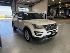 Used 2017  Ford Explorer 4d SUV 4WD Limited at J's Auto near Manchester&comma; IA