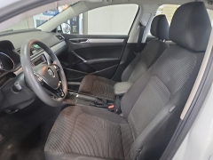 Used 2018  Volkswagen Passat Auto at J's Auto near Manchester&comma; IA