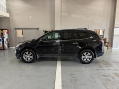  2017 Chevrolet Traverse 4d SUV AWD LT w&sol;2LT at J's Auto near Manchester&comma; IA