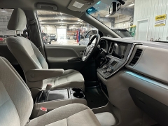 Used 2015 Toyota Sienna 5dr Van LE FWD (Natl) at J's Auto near Manchester, IA