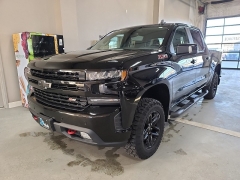 Used 2019  Chevrolet Silverado 1500 4WD Crew Cab 147" LT Trail Boss at J's Auto near Manchester&comma; IA