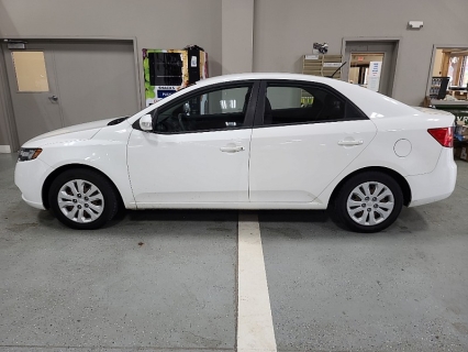 2010 Kia Forte EX's photo