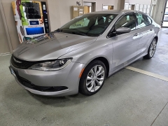 Used 2015  Chrysler 200 4d Sedan S AWD at J's Auto near Manchester&comma; IA