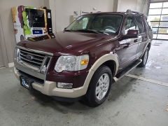Used 2007  Ford Explorer 4d SUV 4WD Eddie Bauer V6 at J's Auto near Manchester, IA
