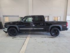 Used 2007  Chevrolet Silverado 1500 Classic 4WD Crew Cab 143&period;5" LT1 at J's Auto near Manchester&comma; IA