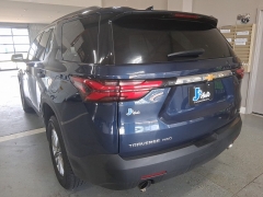 Used 2023  Chevrolet Traverse AWD 4dr LT Cloth w&sol;1LT at J's Auto near Manchester&comma; IA