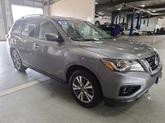 Used 2020  Nissan Pathfinder 4d SUV FWD SL at J's Auto near Manchester&comma; IA