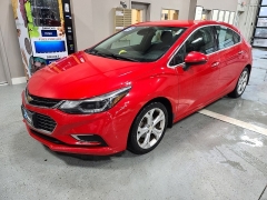Used 2017  Chevrolet Cruze 4d Hatchback Premier at J's Auto near Manchester&comma; IA