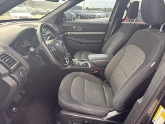 Used 2019  Ford Explorer 4d SUV 4WD XLT V6 at J's Auto near Manchester&comma; IA