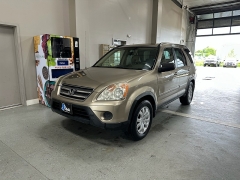 Used 2005 Honda CR-V 4d SUV 4WD SE at J's Auto near Manchester, IA
