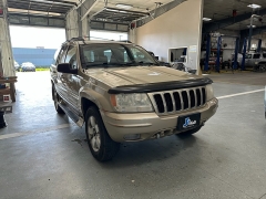 Used 2001 Jeep Grand Cherokee 4d SUV 4WD Limited V8 at J's Auto near Manchester, IA