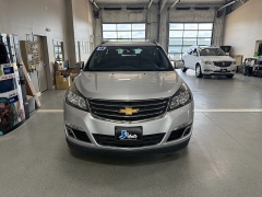 Used 2016  Chevrolet Traverse 4d SUV AWD LT w&sol;1LT at J's Auto near Manchester&comma; IA